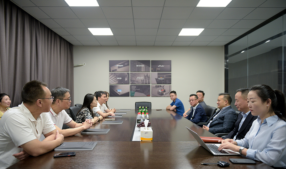第六空间家居集团走进威莫·共话未来