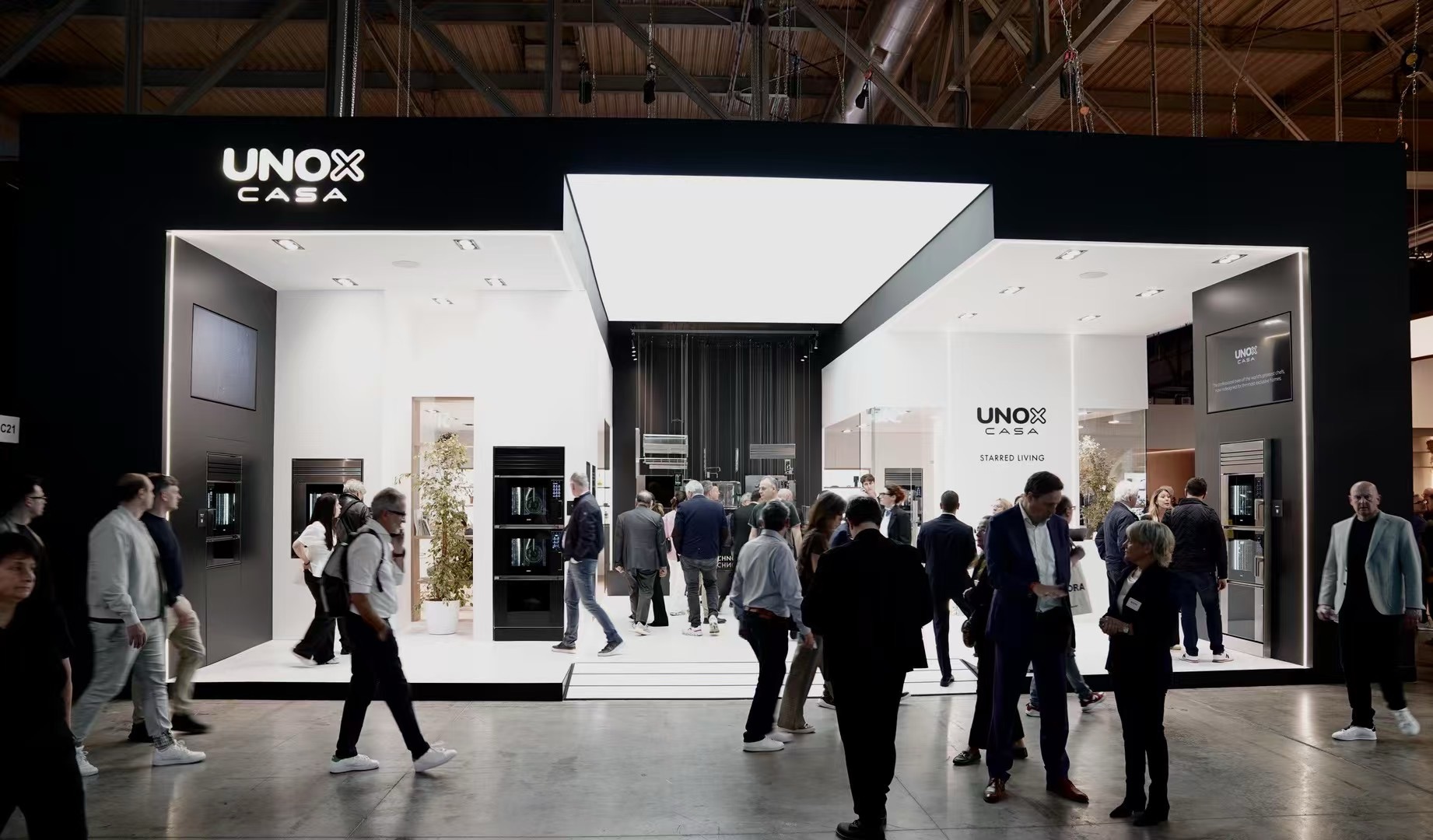 Unox Casa 米兰家具展启示录 · 星级生活(图1) Unox Casa 米兰家具展启示录 · 星级生活(图1)